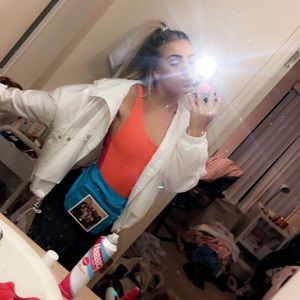 White forever 21 wins breaker